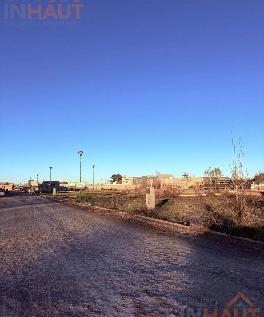 Lote 450 mts  Barrio Judiciales Fernandez Oro 5