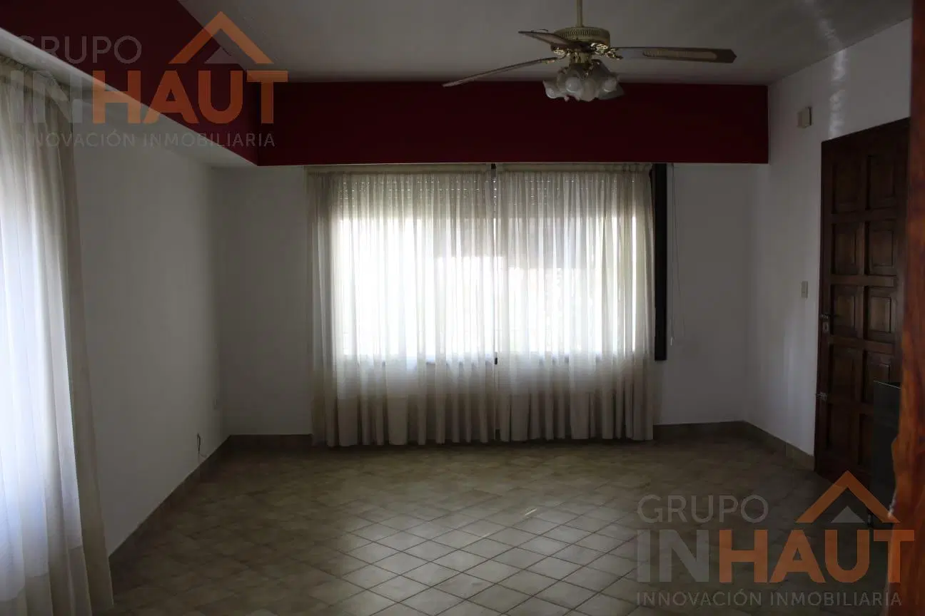 Casa de 2 dorm en General Roca 4