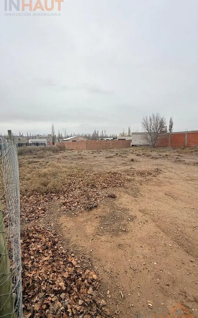VENTA DE TERRENO EN PLOTTIER 5