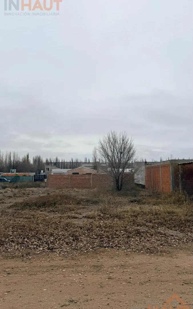 VENTA DE TERRENO EN PLOTTIER 1