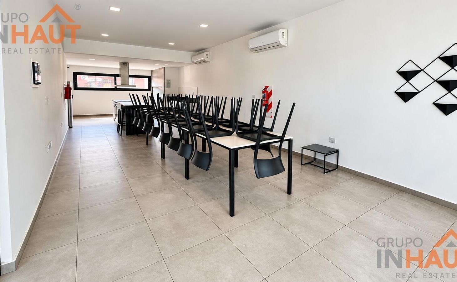 Foto de VENTA DE DEPARTAMENTO DOS DORMITORIOS MAS COCHERA EN NEUQUEN, imagen 2