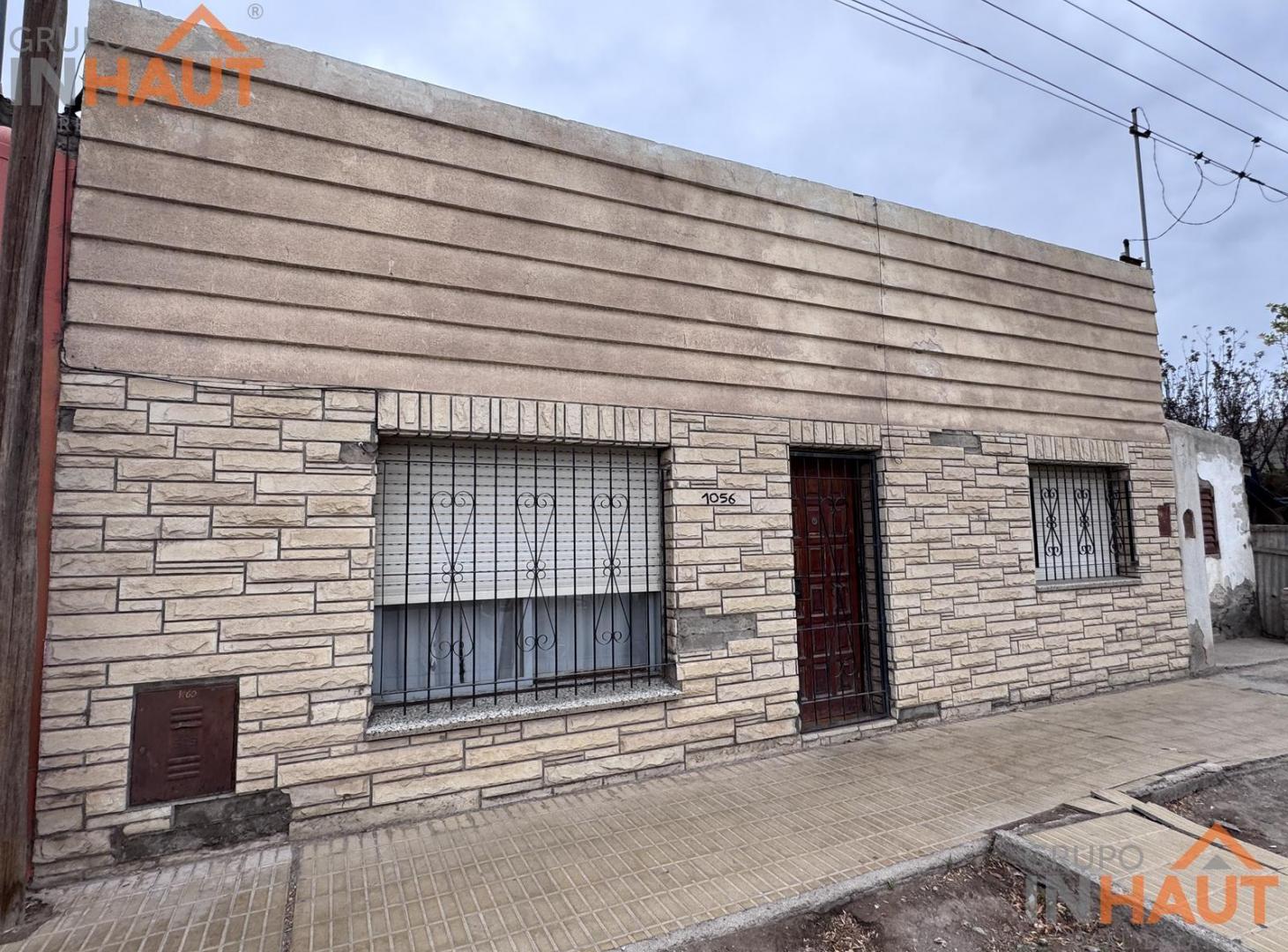 Foto de Casa con departamento en Cipolletti, imagen 1