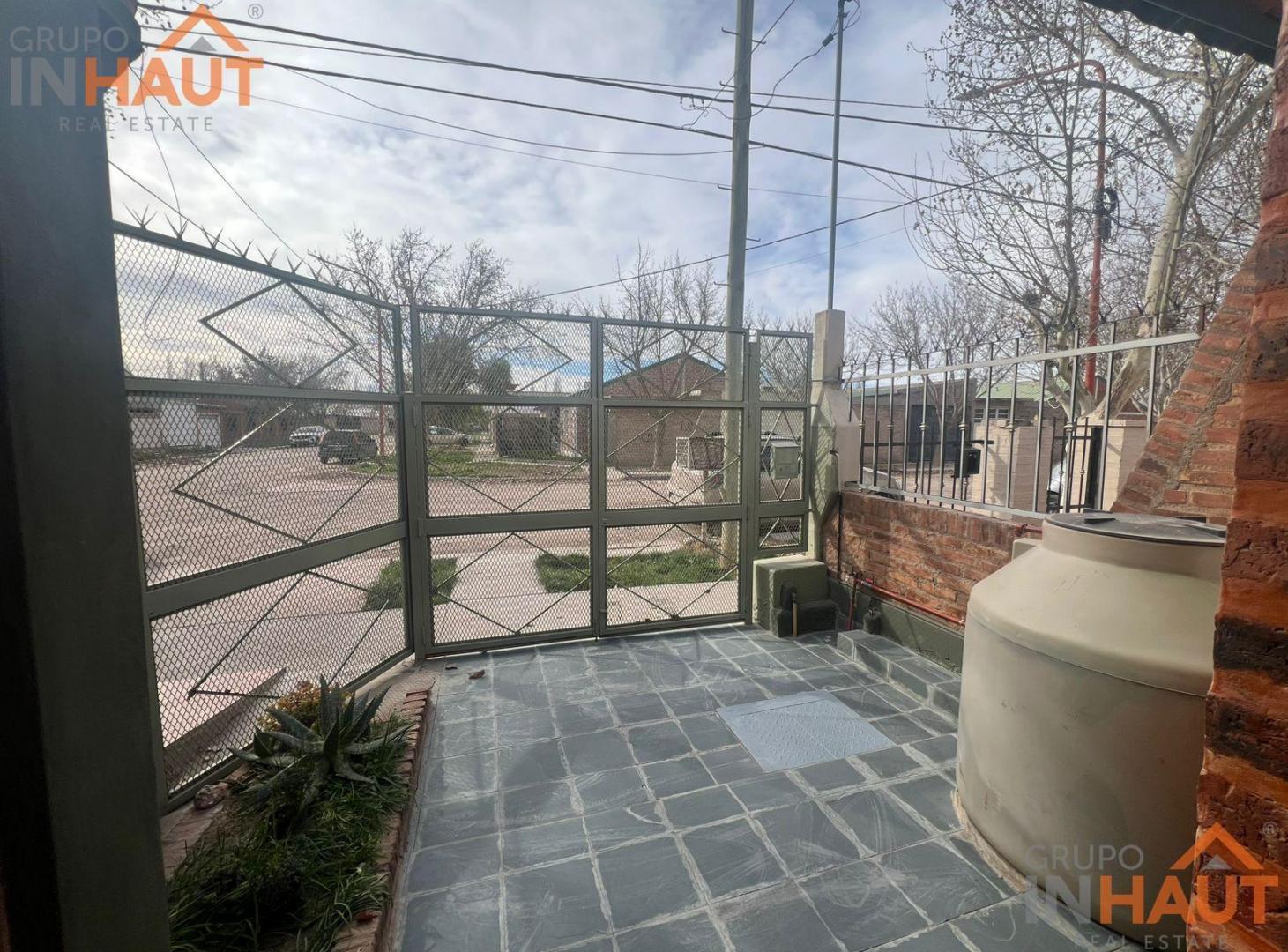 Foto de Casa + Depto en Venta Cipolletti, imagen 3