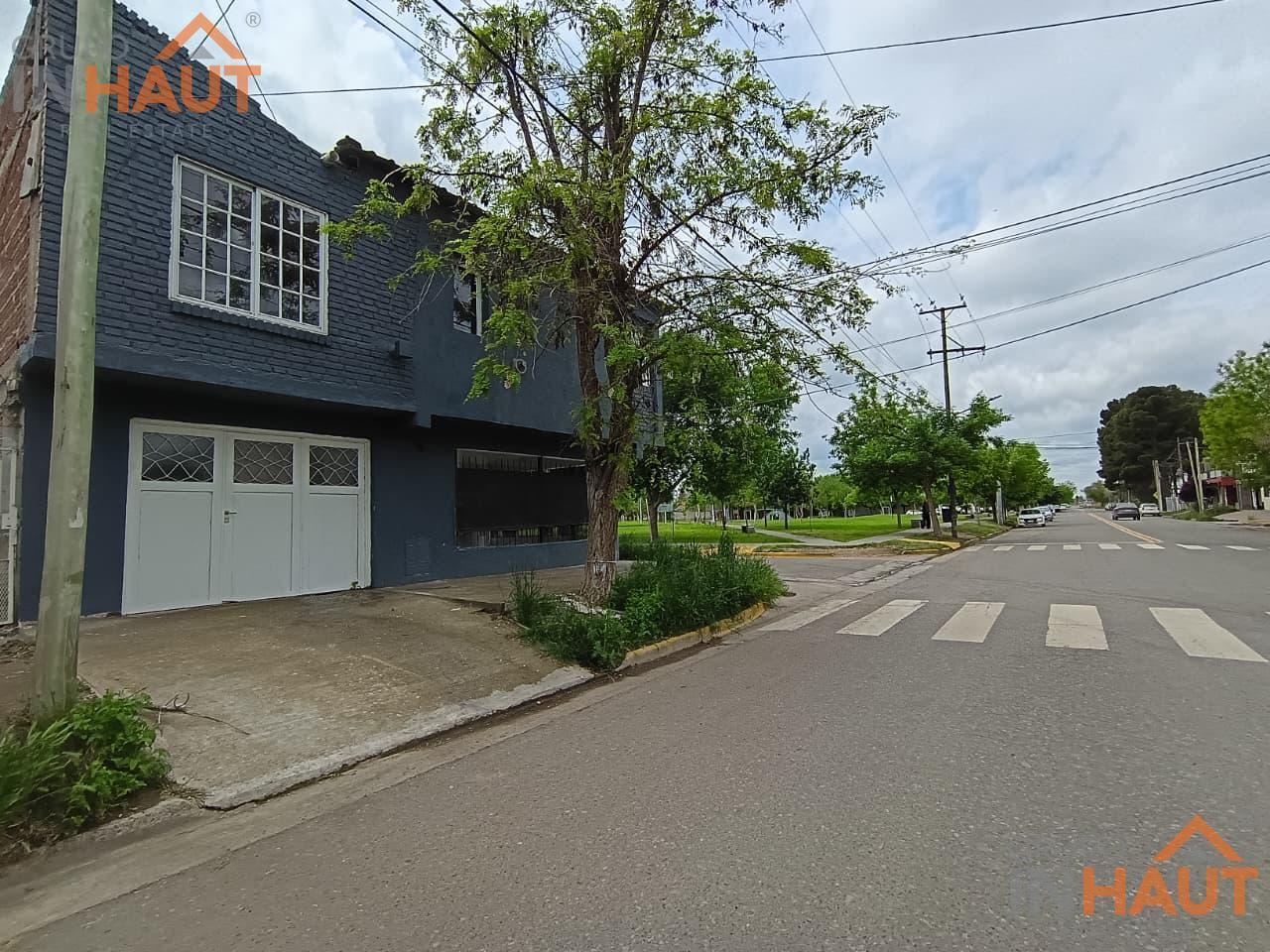 Foto de Duplex y Dos departamentos en Venta en Neuquenu, imagen 3