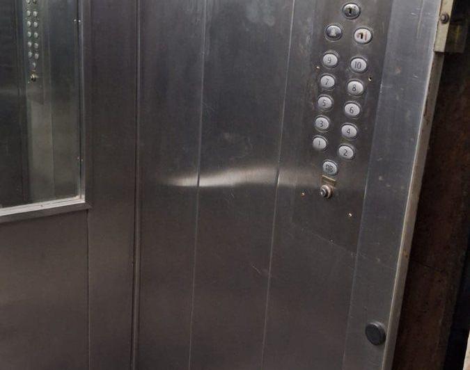 VENTA MONOAMBIENTE RETIRO 4
