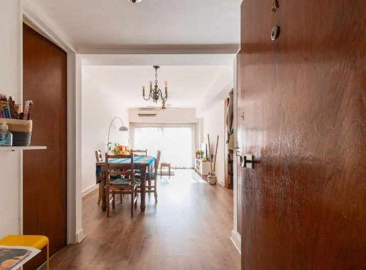 VENTA DEPARTAMENTO 5 AMBIENTES CON COCHERA FLORES 2