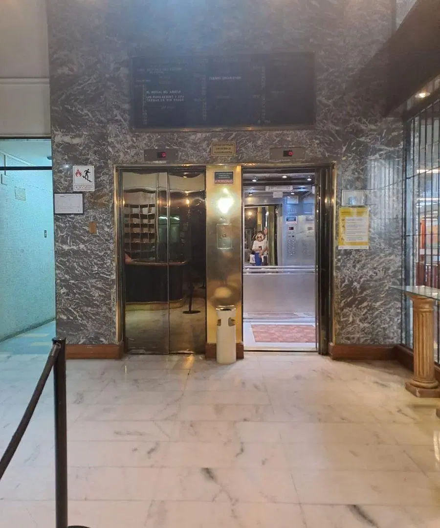 VENTA OFICINA MONOAMBIENTE 37 M2 -  SAN NICOLAS 5