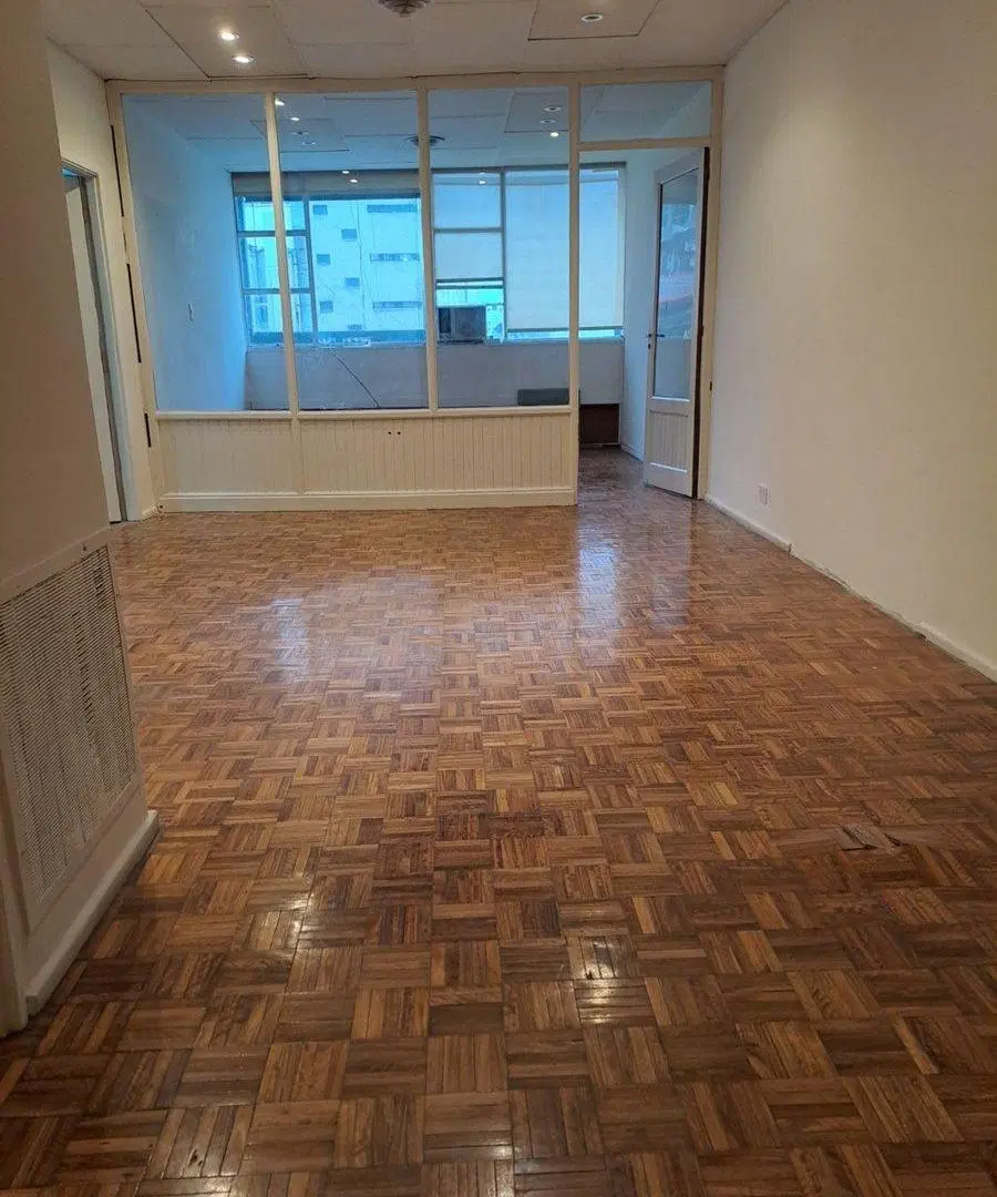 VENTA OFICINA MICRO CENTRO 4