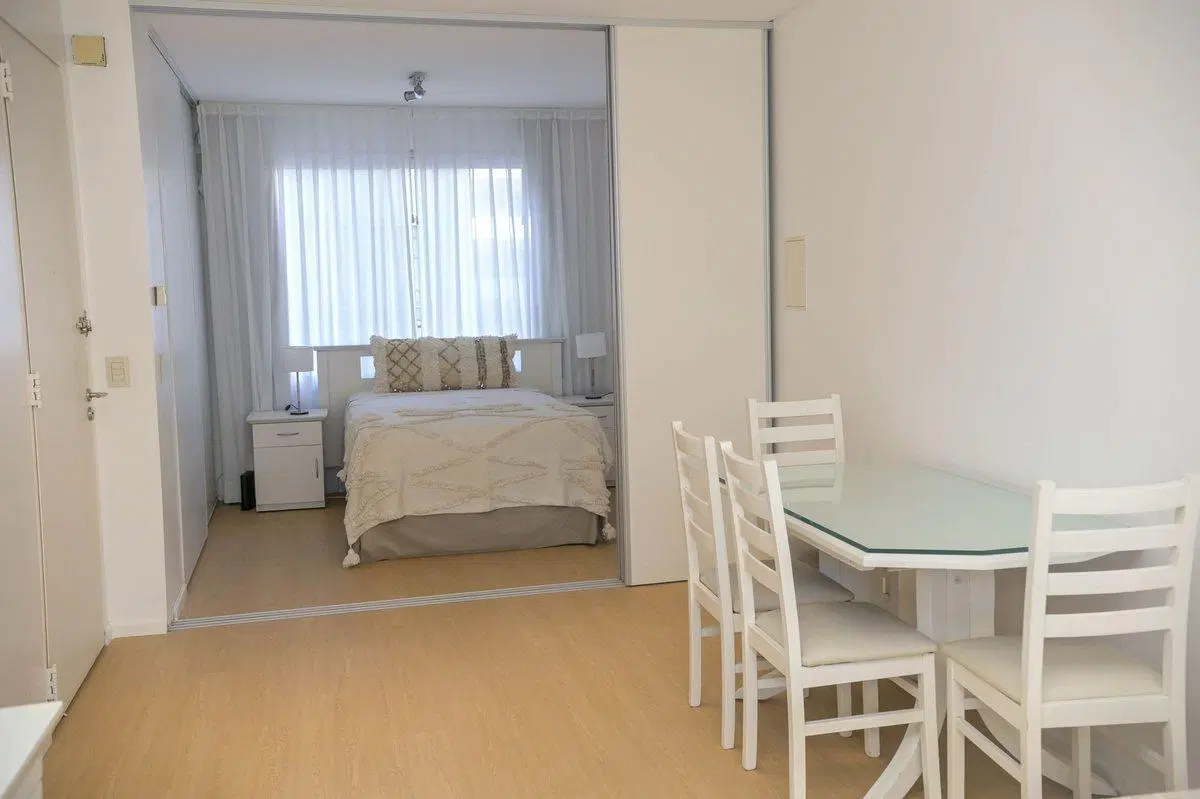 Alquiler Temporario Monoambiente c/balcon amoblado 2