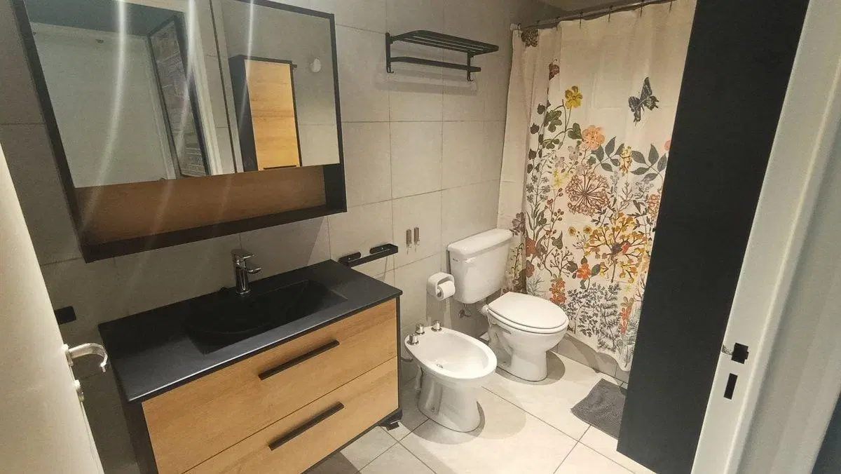 VENTA 2 AMBIENTES  EXCELENTE CON BALCON - BARRACAS 3