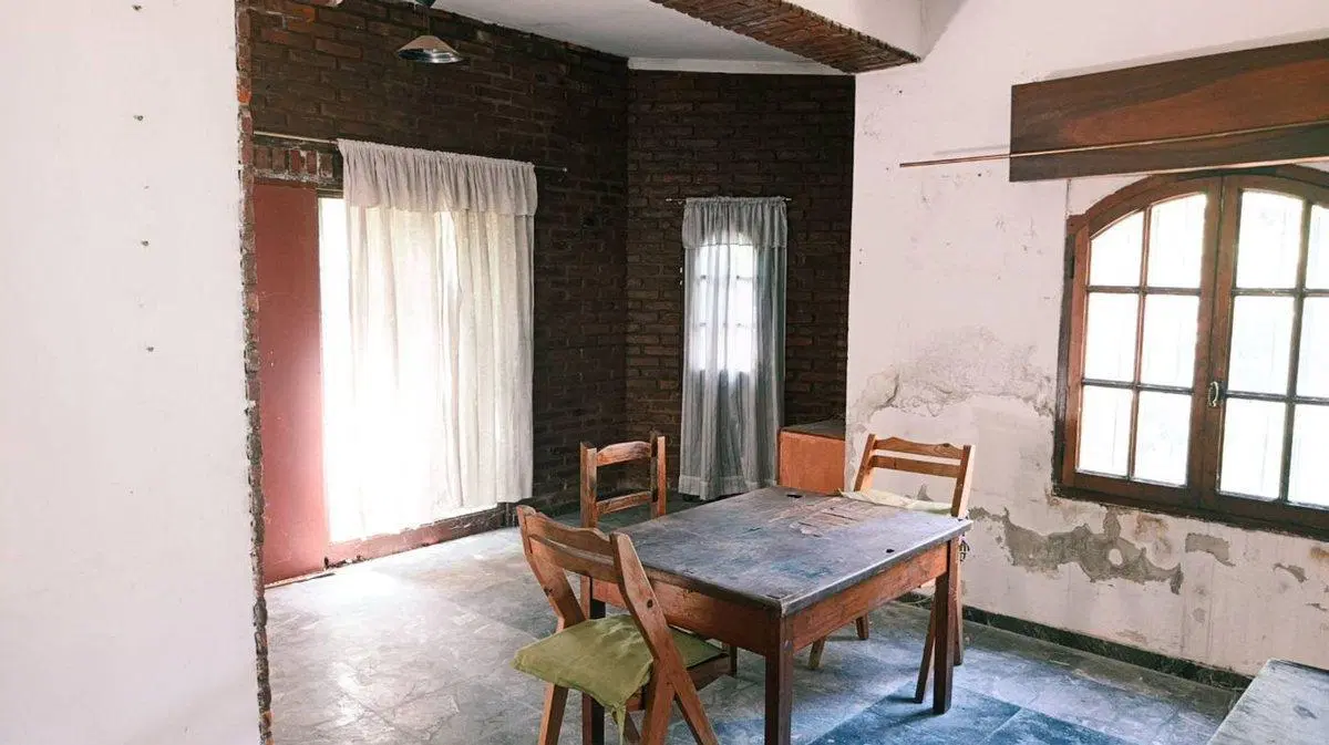 VENTA CASA A REFACCIONAR 6 AMBIENTES  BELLA VISTA 4