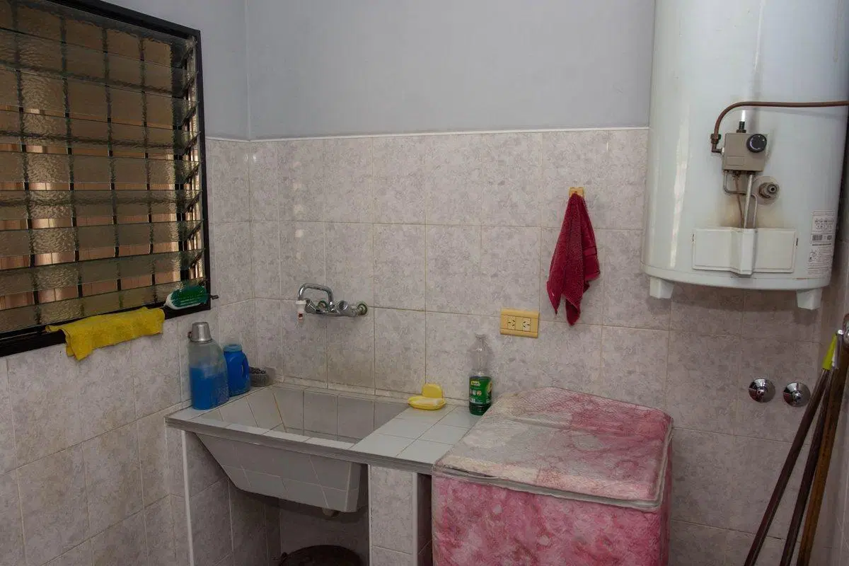 VENTA CASA 3 AMB CON GARAGE - LUIS GUILLON 3