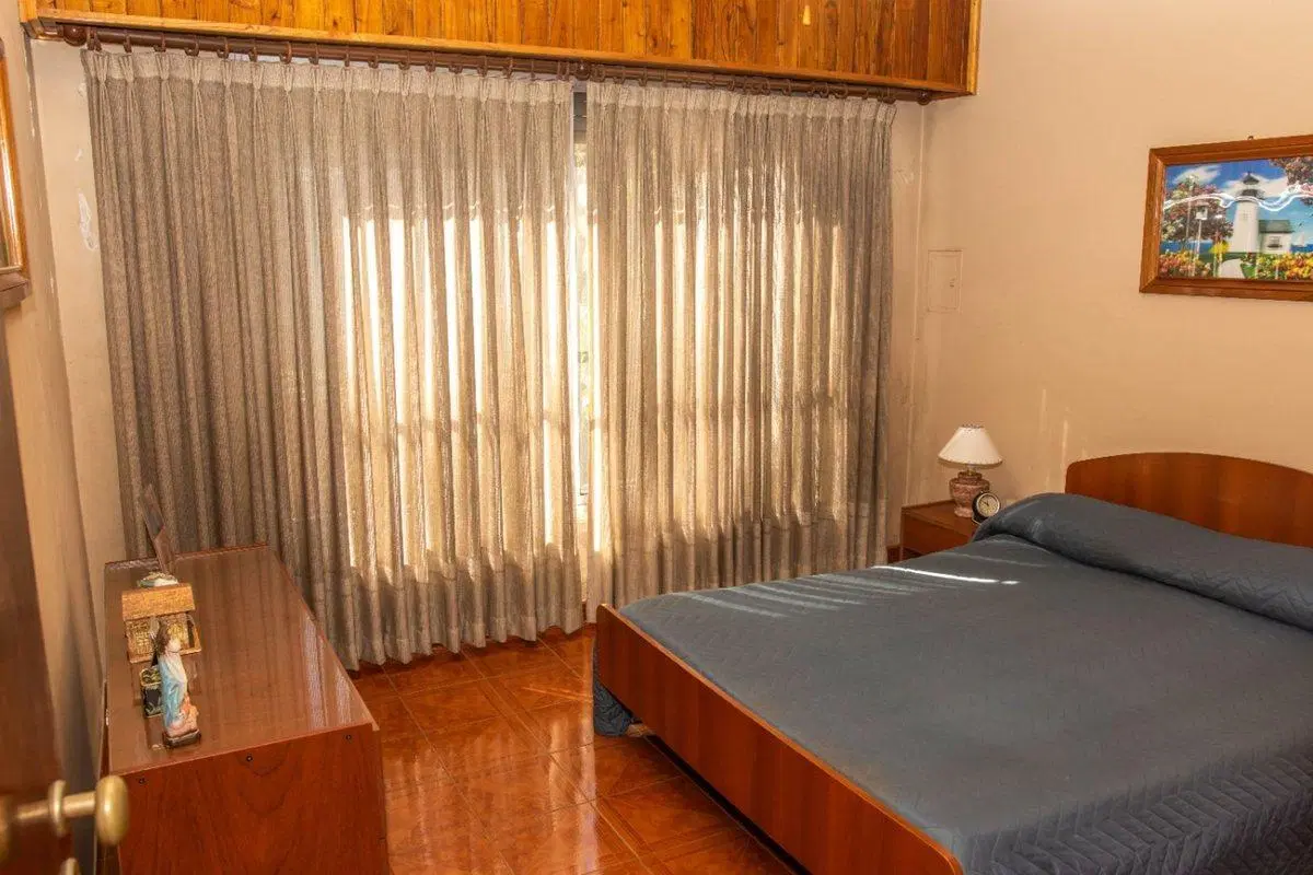 VENTA CASA 3 AMB CON GARAGE - LUIS GUILLON 5