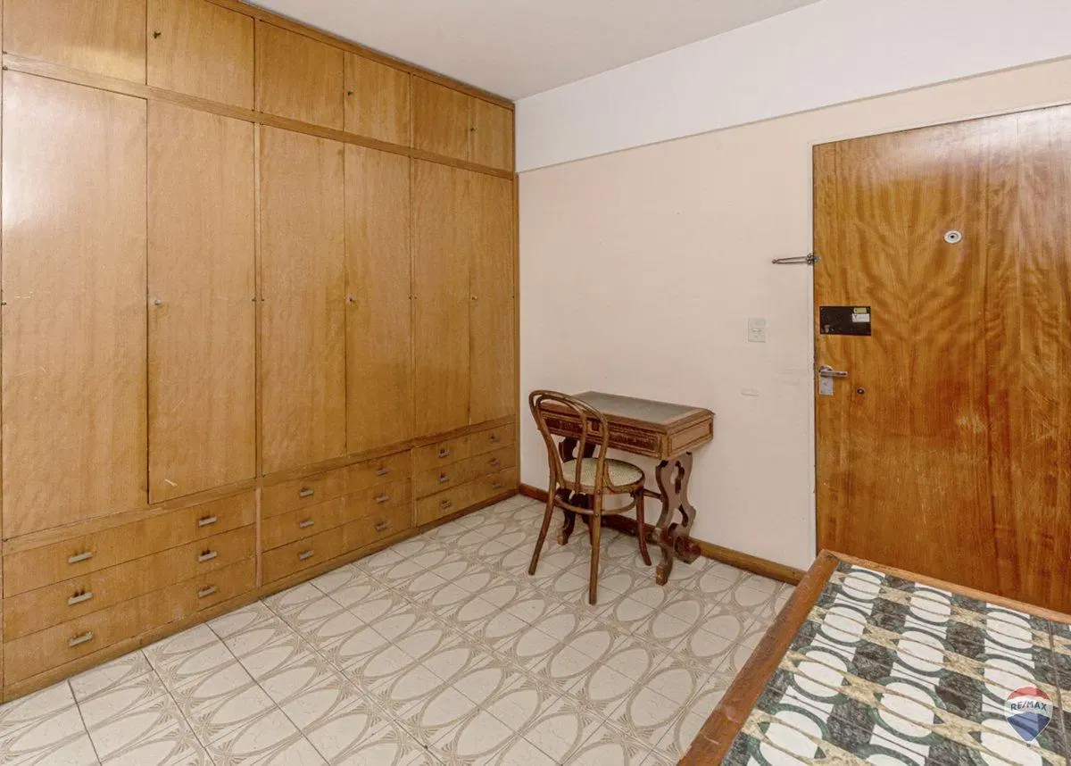 Venta departamento 4 amb con cochera en Belgrano R 5