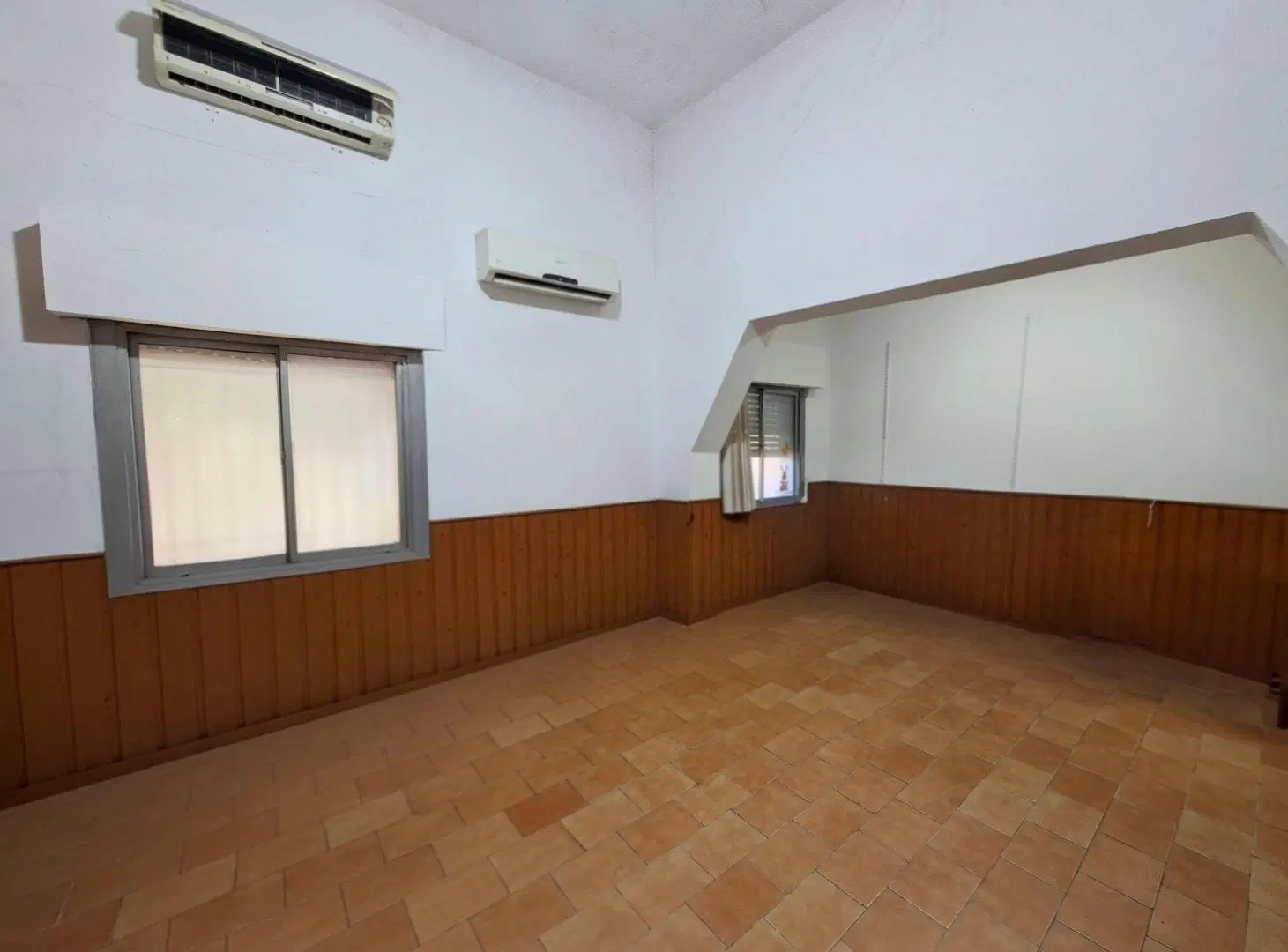 VENTA LOCAL CON OPCIÓN VIVIENDA-SARANDÍ-AVELLANEDA 2