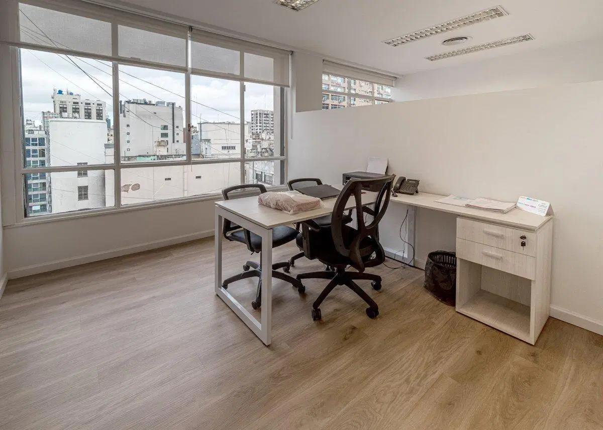 Venta OFICINAS refaccionadas en Retiro 8