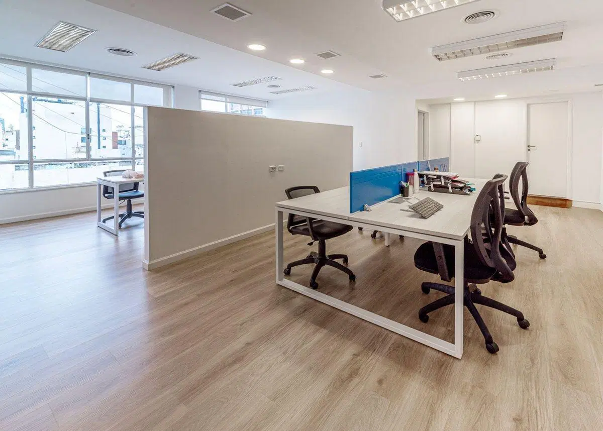 Venta OFICINAS refaccionadas en Retiro 4