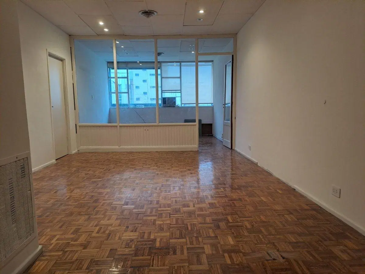 VENTA OFICINA MICRO CENTRO 5