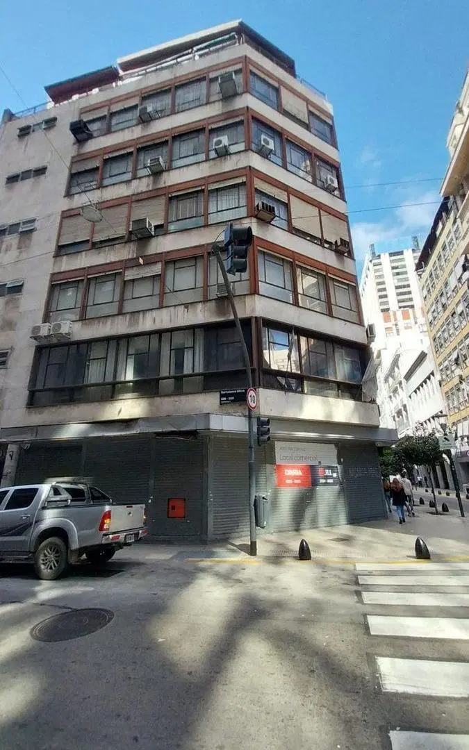 VENTA OFICINA AMOBLADA - MICROCENTRO - OPORTUNIDAD 4