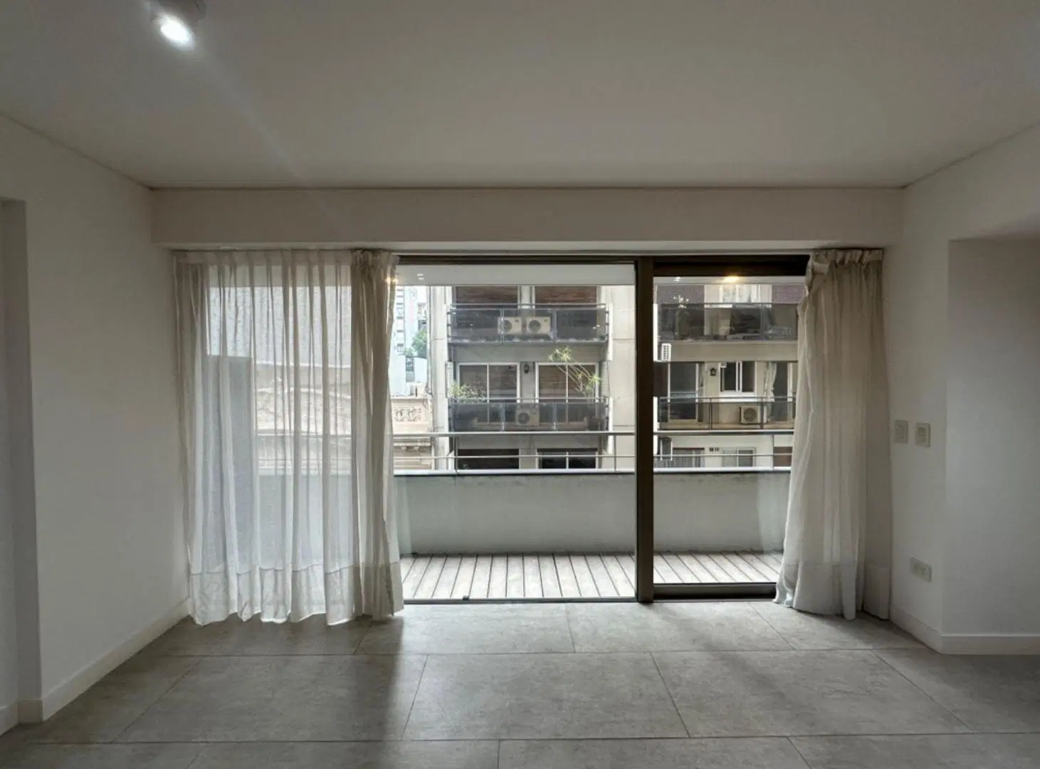 Alquiler Dpto-Oficina de categoría Palacio Paz XXI 5