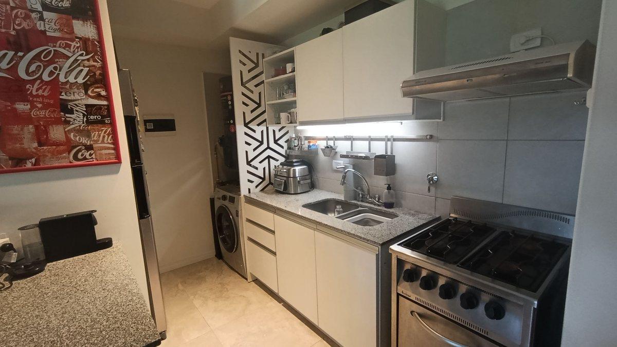Foto de VENTA 2 AMBIENTES EXCELENTE CON BALCON - BARRACAS, imagen 2