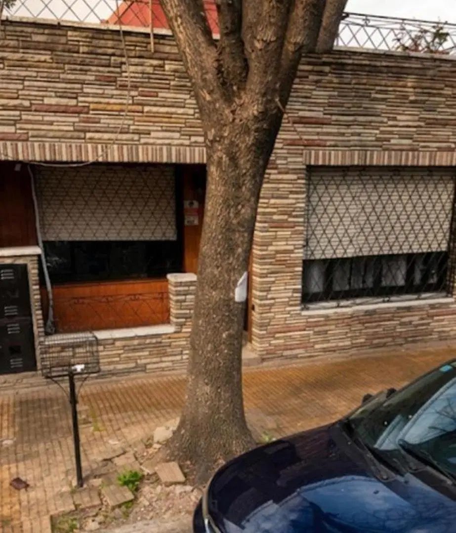 VENTA CASA DE 3 AMBIENTES EN CIUDADELA 4