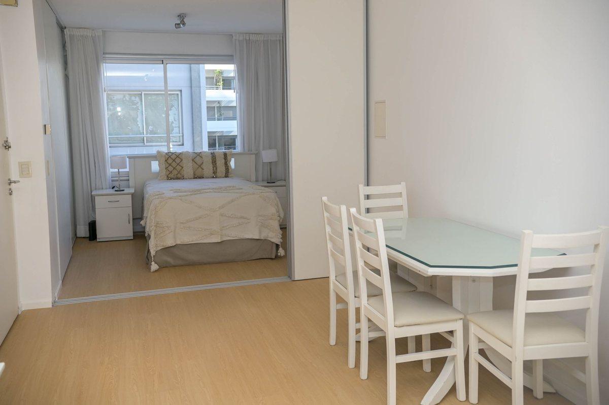 Foto de Alquiler Temporario Monoambiente c/balcon amoblado, imagen 5