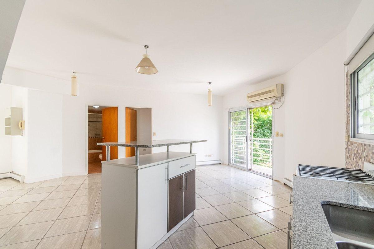 Foto de venta PH 2 ambientes terraza privada cochera, imagen 1