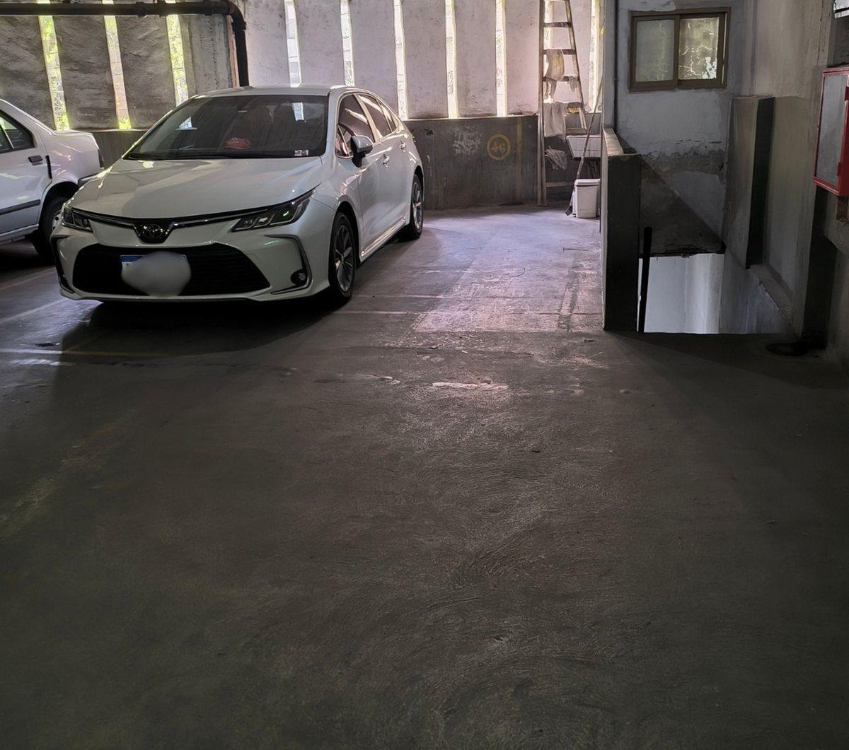 Foto de Venta departamento 4 amb con cochera en Belgrano R, imagen 1