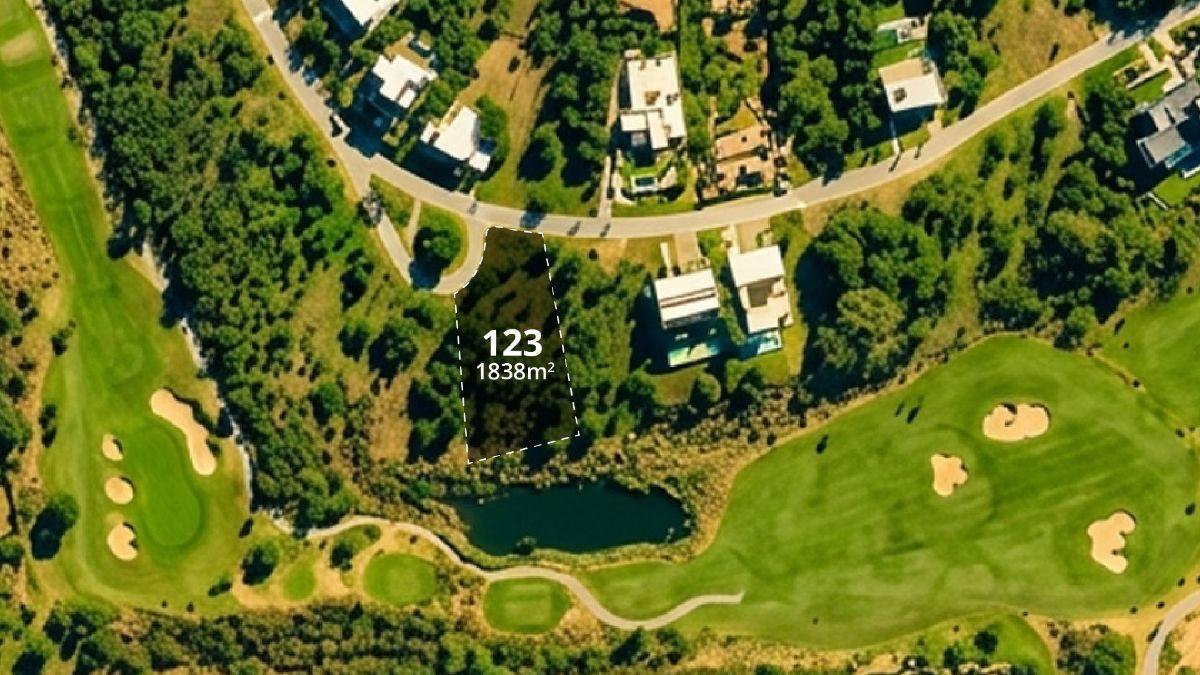 Foto de Lote Fondo Golf en Estancia El Terrón | 1.838 m² sobre el hoyo 18, imagen 4