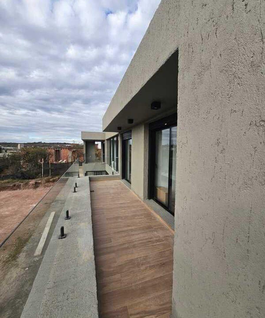 Foto de Casa a Estrenar en Estancia El Terrón | 4 Dormitorios | Lote 1.050 m², imagen 3
