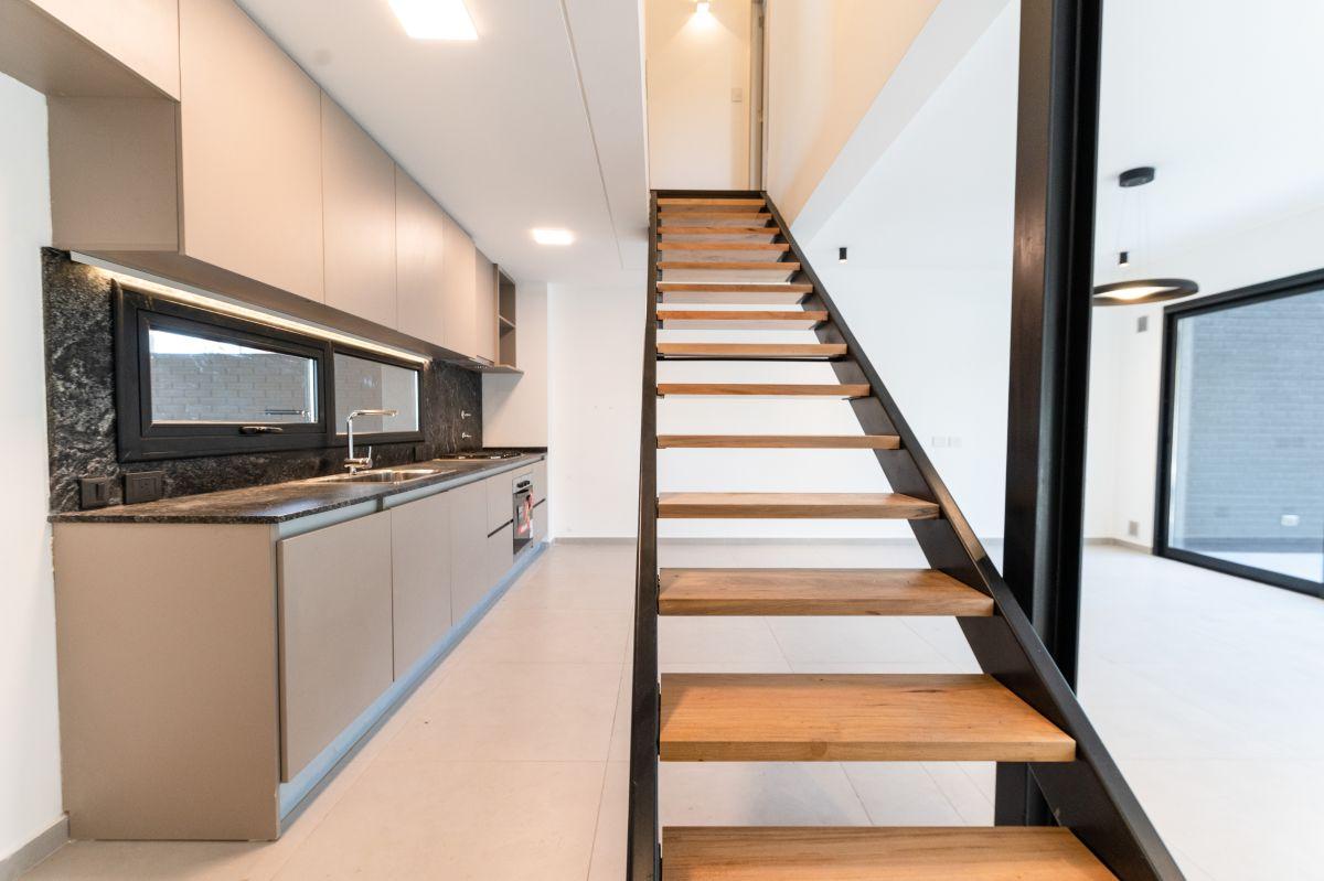 Foto de Dúplex A Estrenar con PILETA Y ASADOR | 3 Dorm (1 Suite) + Cochera, imagen 5