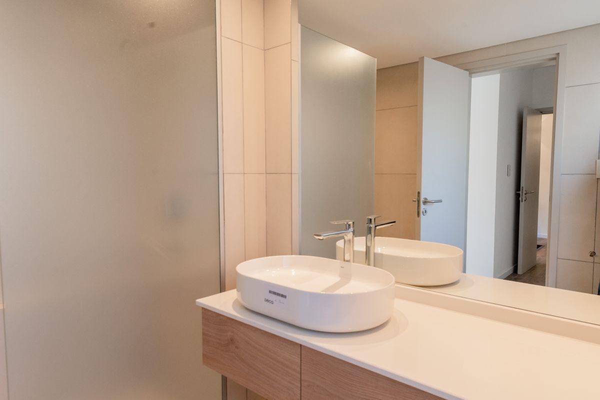 Foto de Dúplex A Estrenar con PILETA Y ASADOR | 3 Dorm (1 Suite) + Cochera, imagen 2