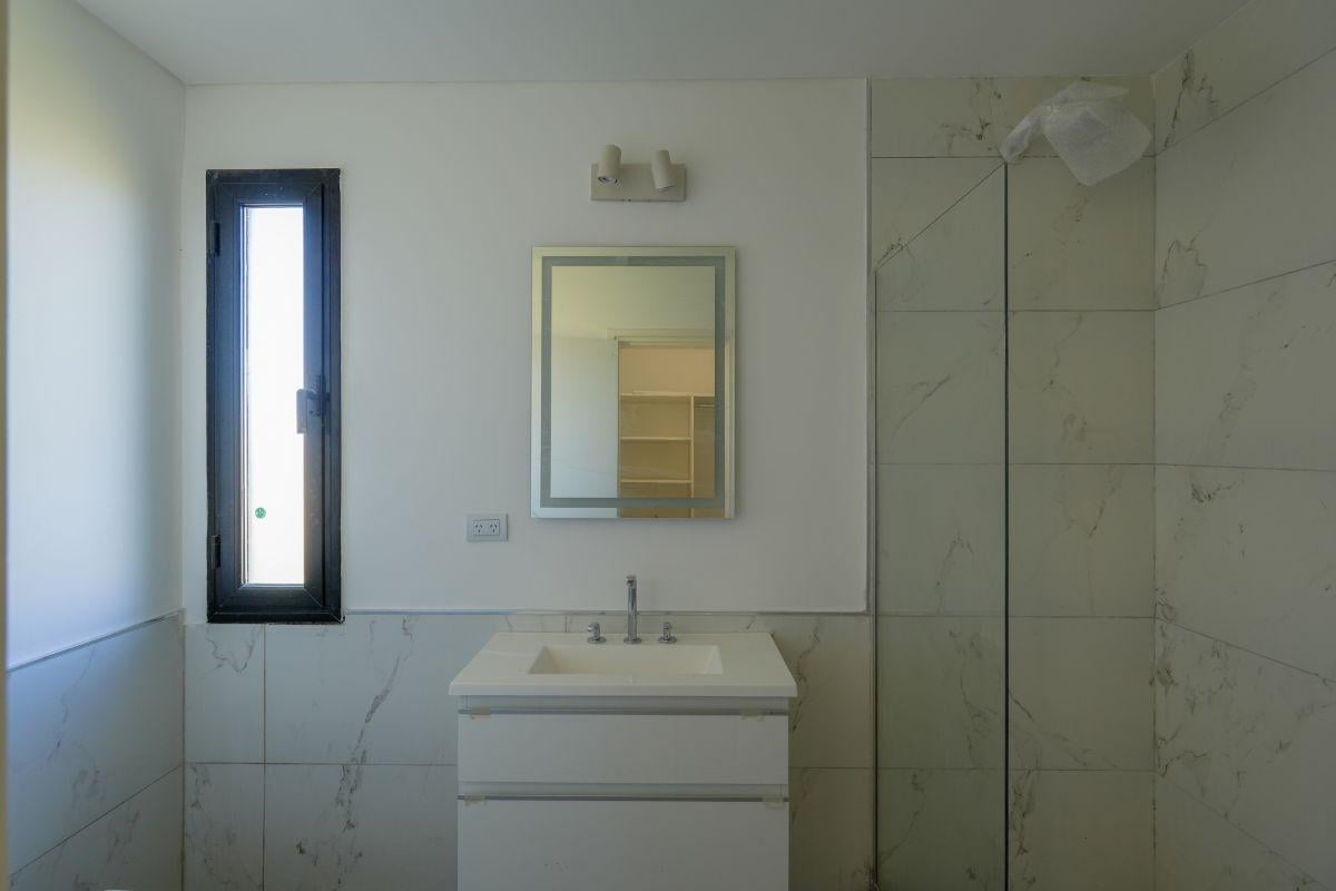 Foto de Casa a estrenar en 2 niveles| 3 dorm (1 suite), cochera doble y asador, imagen 1
