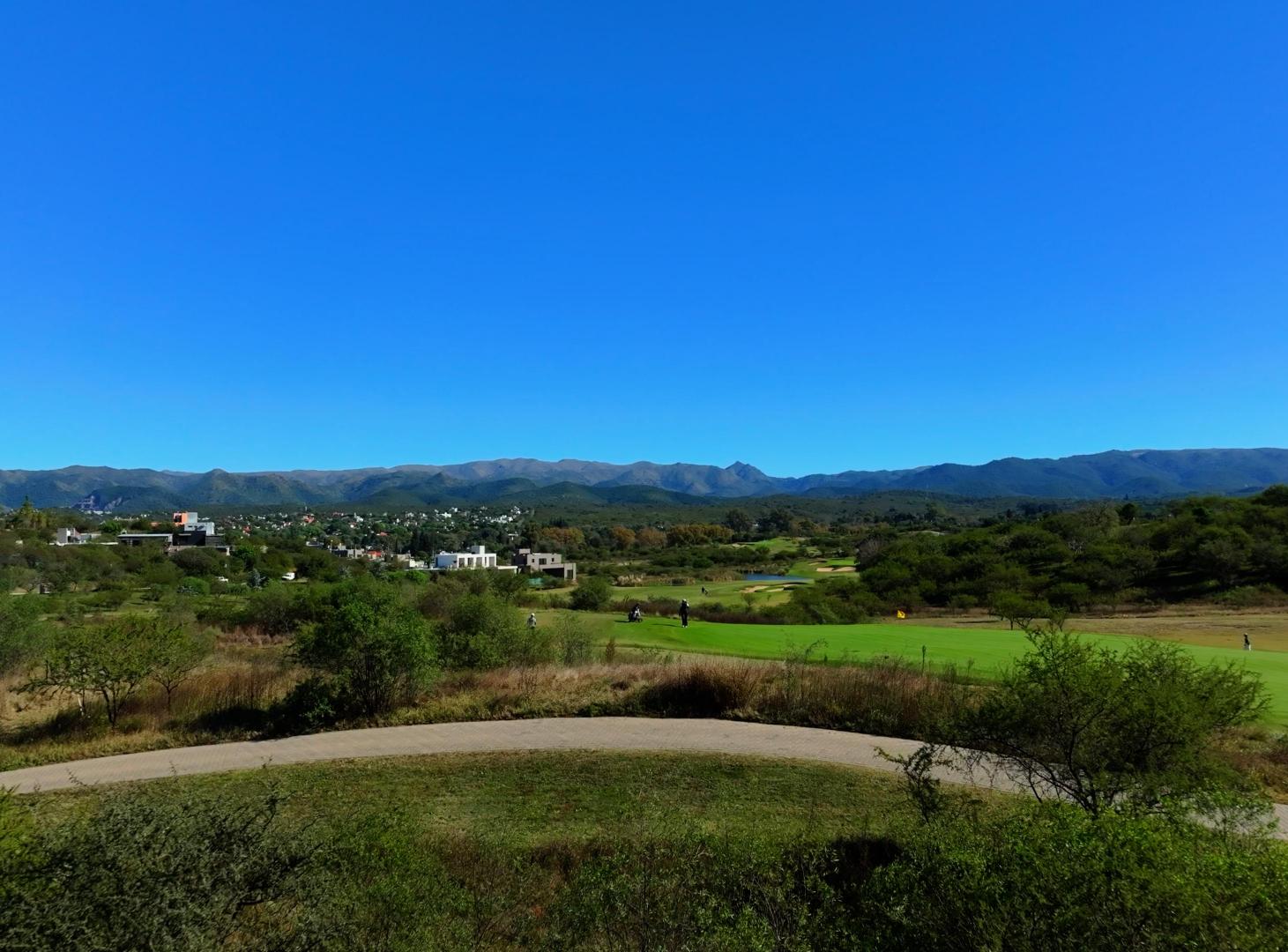 Foto de Lote Fondo Golf en Estancia El Terrón | 1.532 m² sobre Hoyo 8, imagen 5