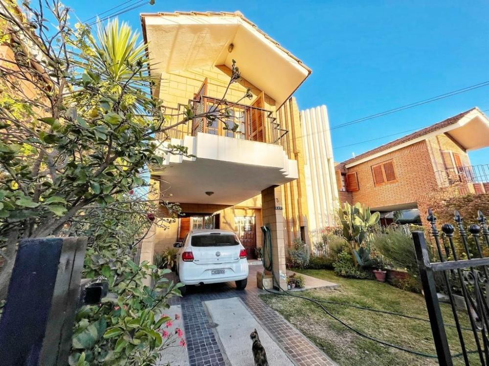 Se Vende Amplio Duplex de 3 Dorm. en Barrio Santa Rita, Villa Carlos Paz! 1