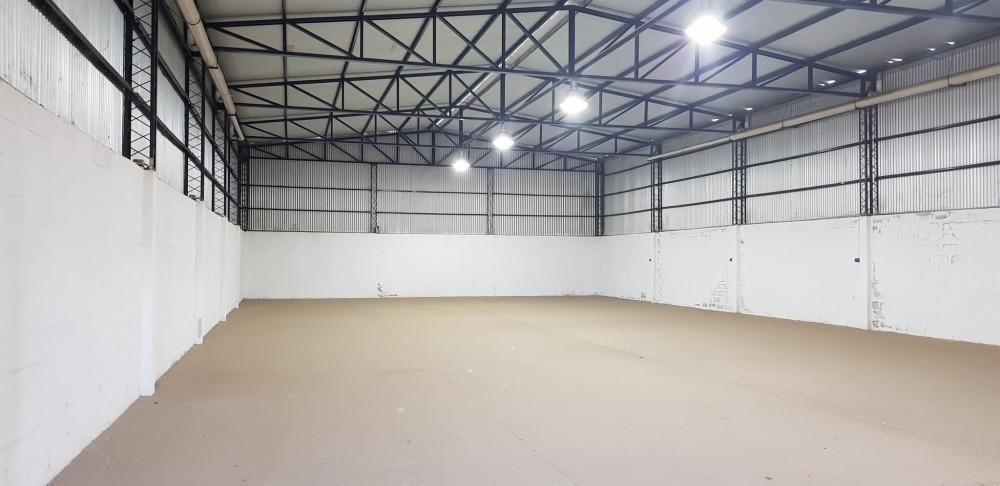 Se Vende Amplio Galpon en Zona Industrial de Rio Primero! Propiedad Construida 2