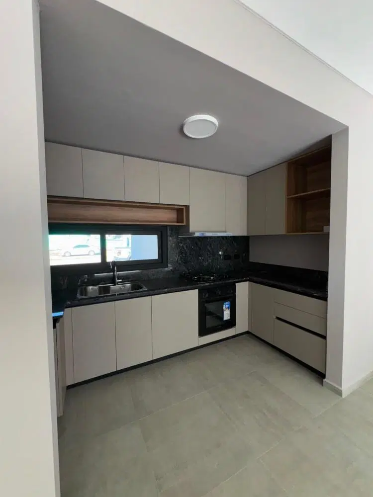 DUPLEX A ESTRENAR - SAN IGNACIO VILLAGE

Barrio completamente cerrado con ingres 5