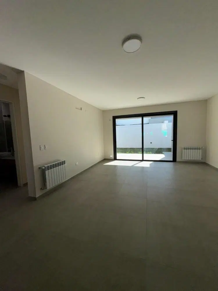 DUPLEX A ESTRENAR - SAN IGNACIO VILLAGE

Barrio completamente cerrado con ingres 8