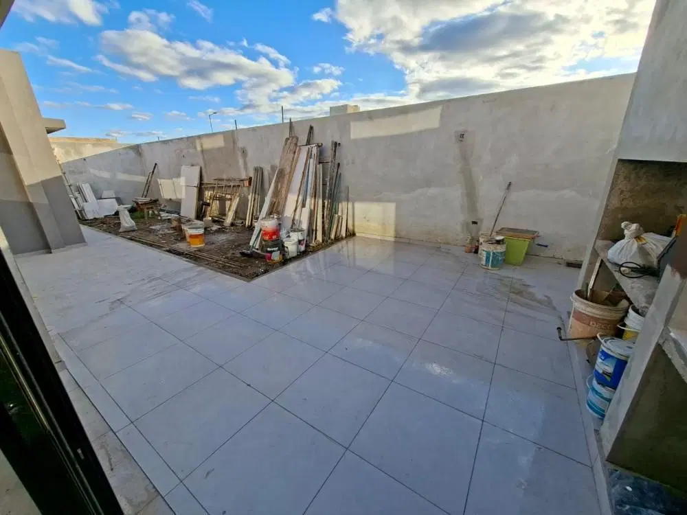 CASA EN VENTA RINCONES DE MANANTIALES!!

160 M2 CUBIERTOS
250 M2 TERRENO

A ESTR 4