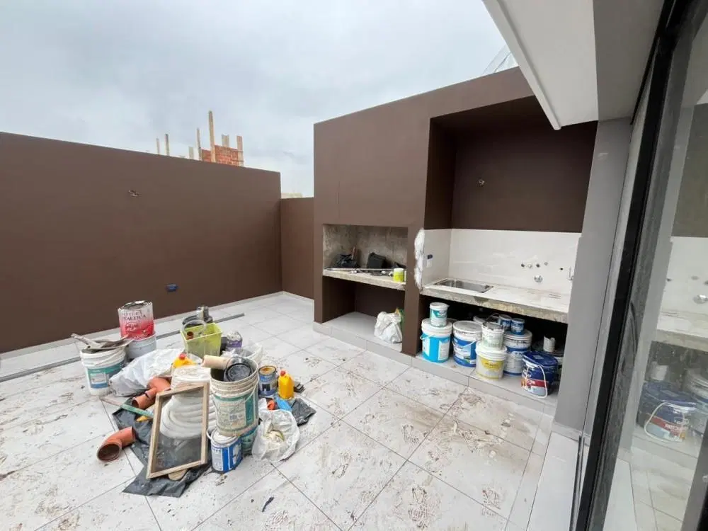 CASA EN VENTA RINCONES DE MANANTIALES!!

160 M2 CUBIERTOS
250 M2 TERRENO

A ESTR 6