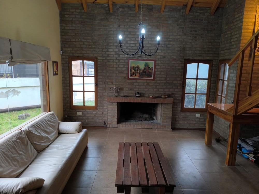Foto de CASA EN VENTA - EL TALAR DE MENDIOLAZA A media cuadra de Av Tissera, imagen 2