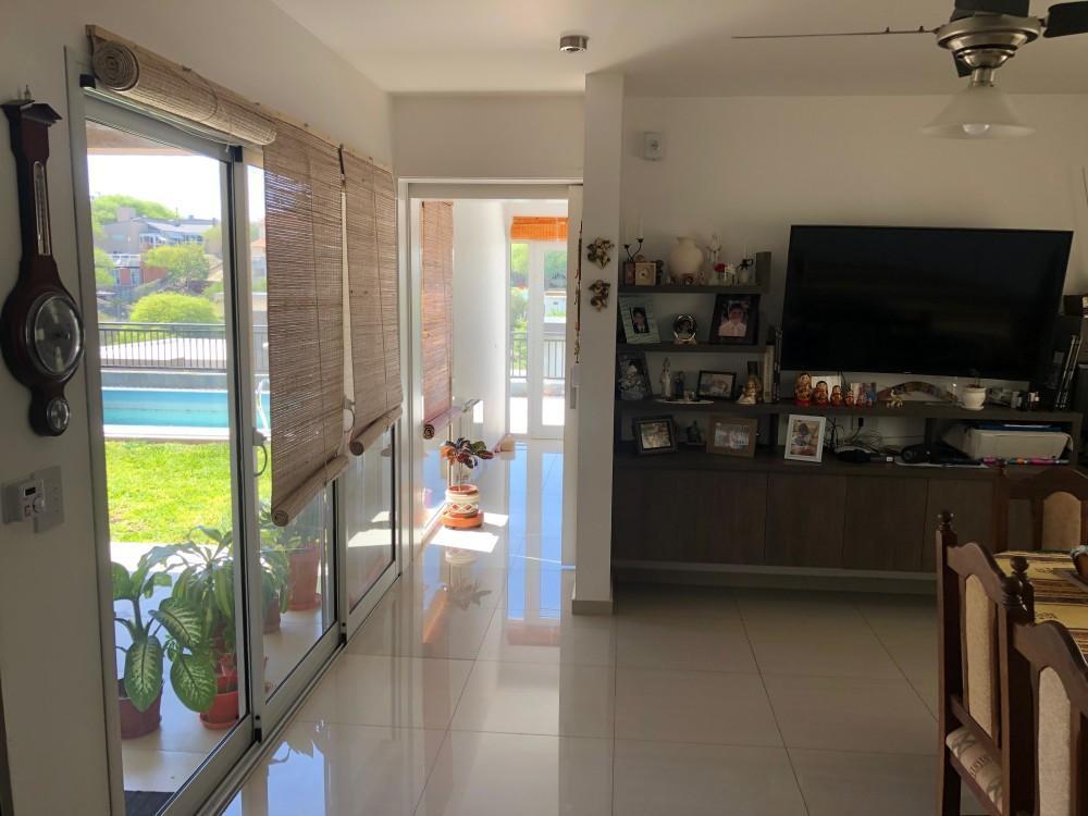 Foto de ALQUILER CASA 3 DORM BARRIO CERRADO ALTO WARCALDE!, imagen 5