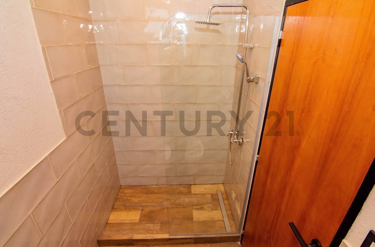 Venta Casa de 3 Dormitorio en Barrio Refinerias, Rosario | Canning 200 1