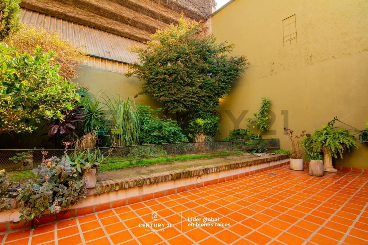 Venta Casa | 4 Dorm., 3 Baños, Patio, Terraza y Cochera 4