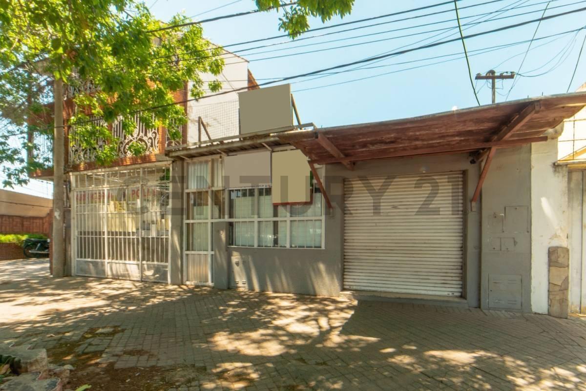 Casa - Galpón con Locales Comerciales en Venta. Av Arijon Al 300 2