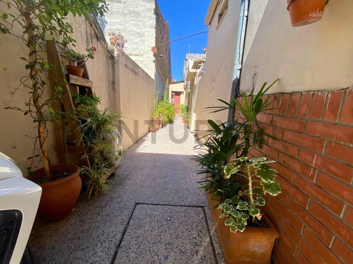 Venta Casa Al Frente en Arroyito, Rosario 5