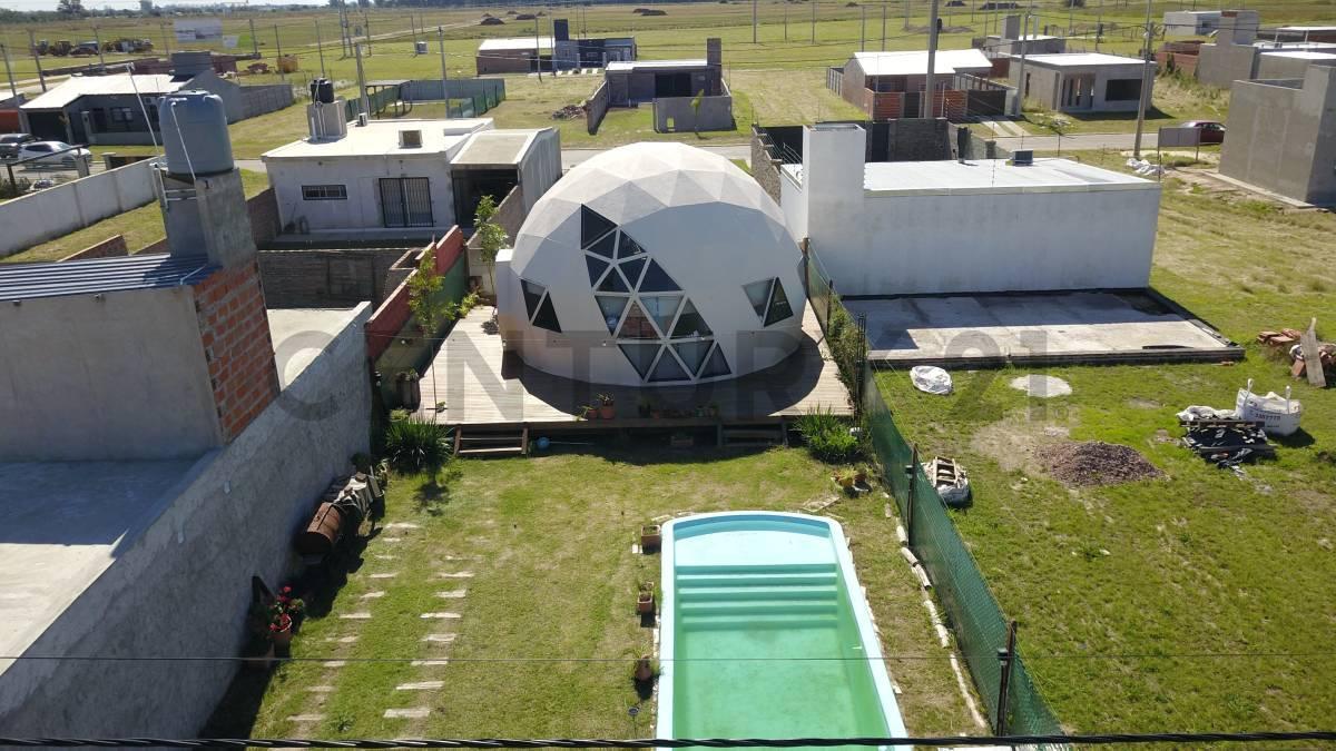 Venta Domo Tipo Casa con Pileta en Capitán Bermúdez 5