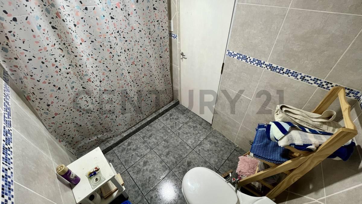 Venta Domo Tipo Casa con Pileta en Capitán Bermúdez 4