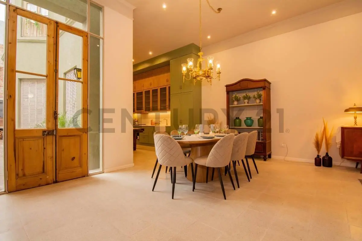 Venta Casa de 3 Dormitorios con pileta en Pichincha, Rosario 4